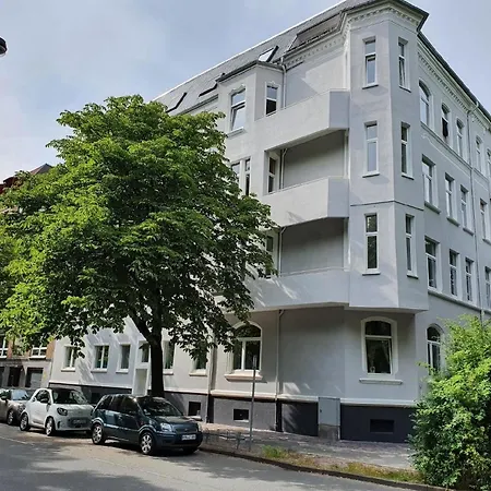 Neue In Apartment *